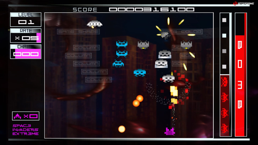 В 2008-м на NDS и PSP вышла красочная Space Invaders Extreme.