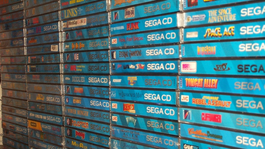 Si lo intentas, en la biblioteca de CD de SEGA puedes encontrar juegos realmente buenos.En el otro lado, doce de Tasilers FMV, adecuados hoy solo como exhibiciones de museos