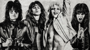 Kickstart My Heart: Рецензия на фильм «Компромат» (The Dirt — 2019)