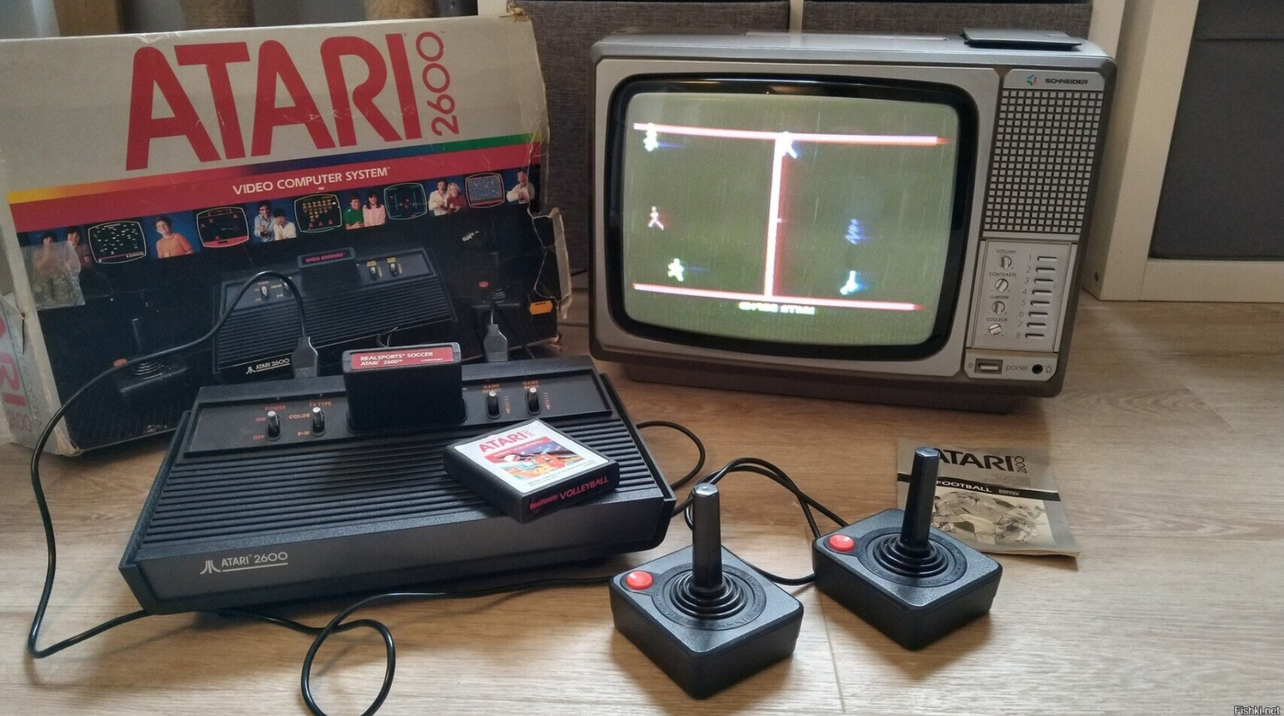 Играть приставка 1. Приставка Атари 2600. Игровая консоль Atari 2600. Приставка Атари 2600 игры. Игровая консоль Atari 2600 1977 года.