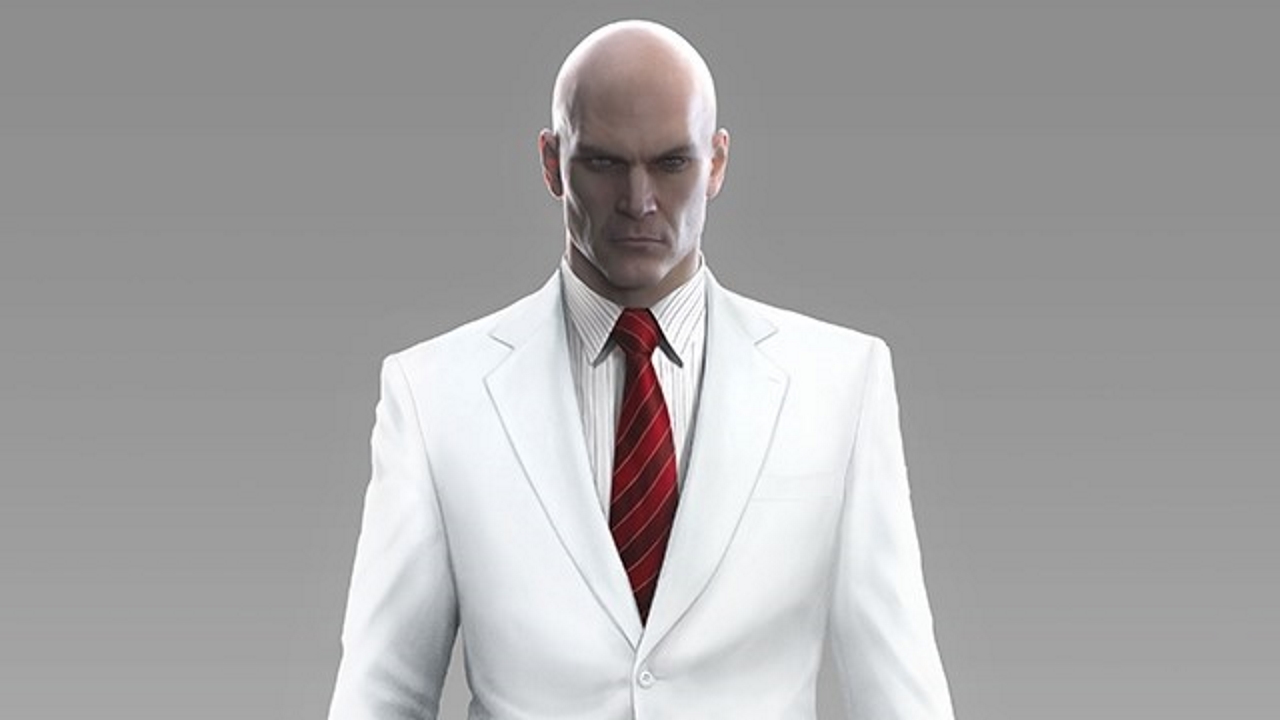 Hitman в белом костюме
