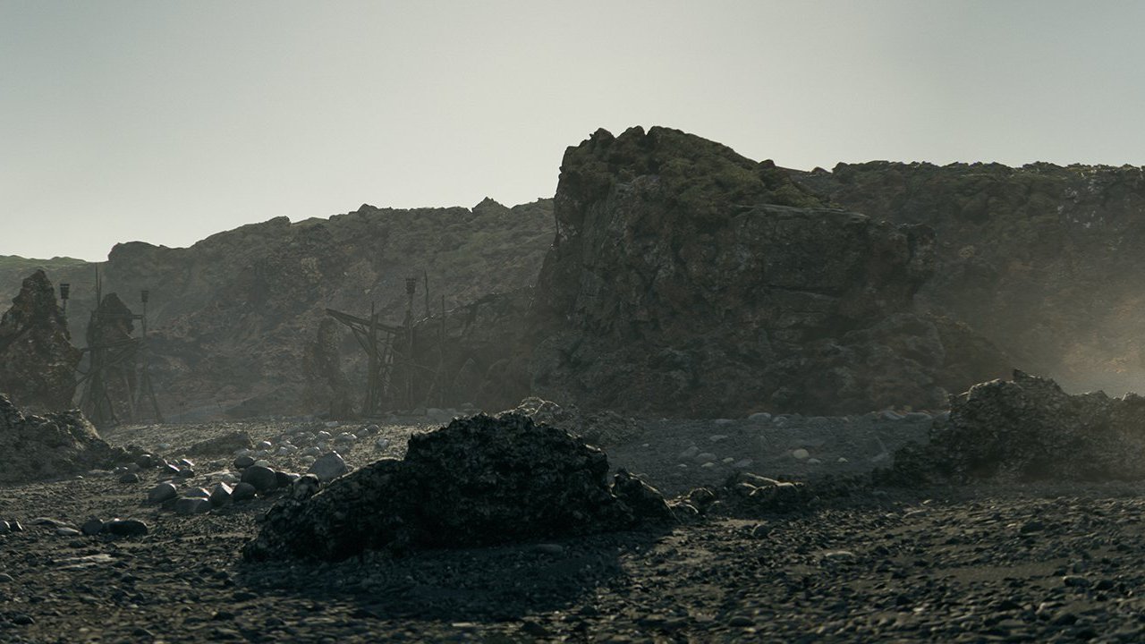 Graphite Icelandic beach in a fresh screenshot from Hellblade II