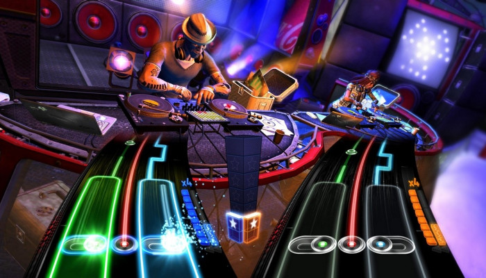 к игре DJ Hero 2