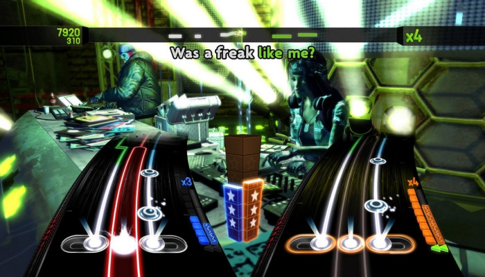 к игре DJ Hero 2