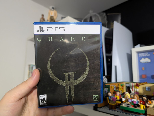 Жена подарила в честь выхода ИСки FF4 💙