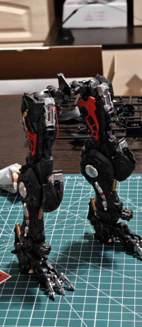 Начало сборки.. Ноги!