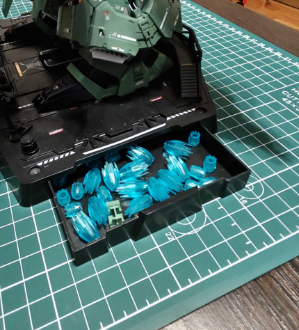 Выдвижной ящичек. я в нем храню огоньки для ракет