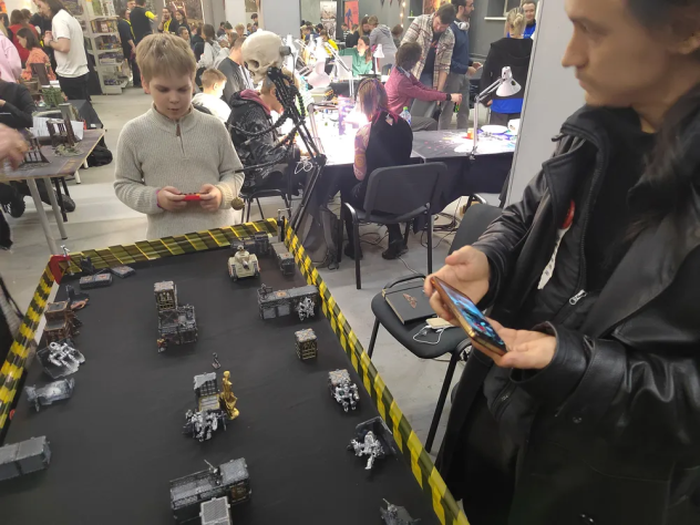 Кстати, по адресу https://techpriest0.neocities.org/ можно найти любопытный центр управления...