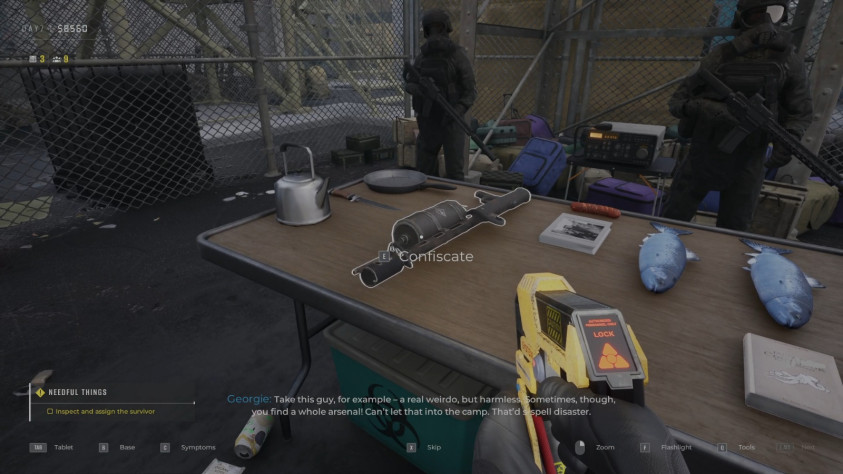 Внимательно осматривайте содержимое рюкзака. На рейтинг осмотра это не влияет, но можно заработать или потерять деньги.