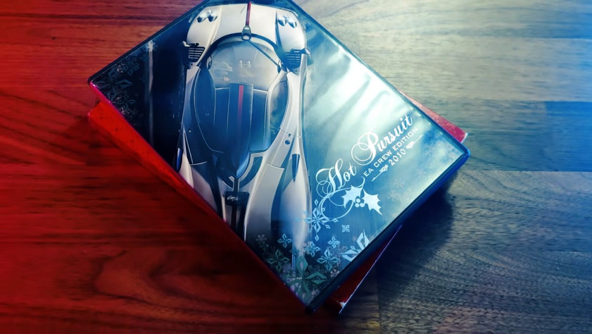 Коробка Need For Speed: Hot Pursuit. EA&amp;nbsp;Crew Edition