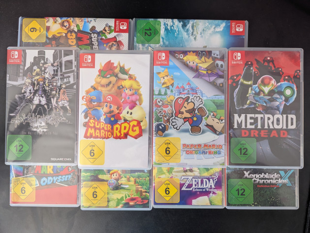 Моя мини-коллекция картриджей для Switch, чтобы вы&amp;nbsp;понимали масштаб проблемы.