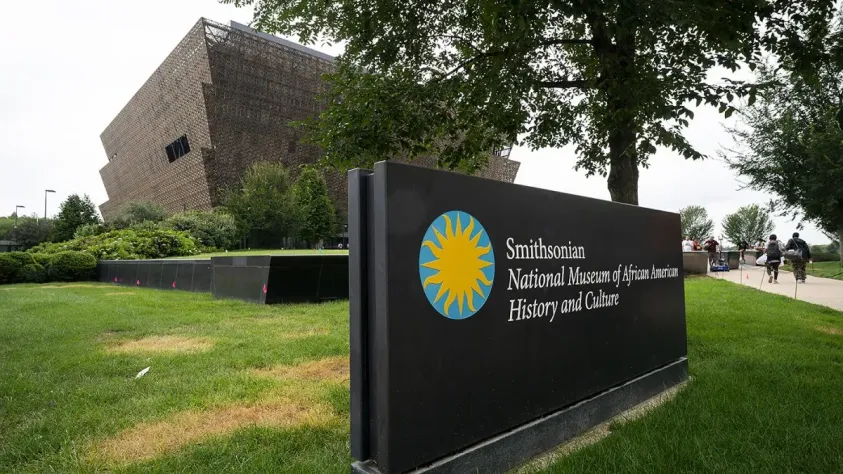 Здание Smithsonian