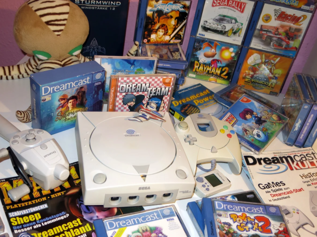 Dreamcast&amp;nbsp;— последняя полноценная консоль SEGA.