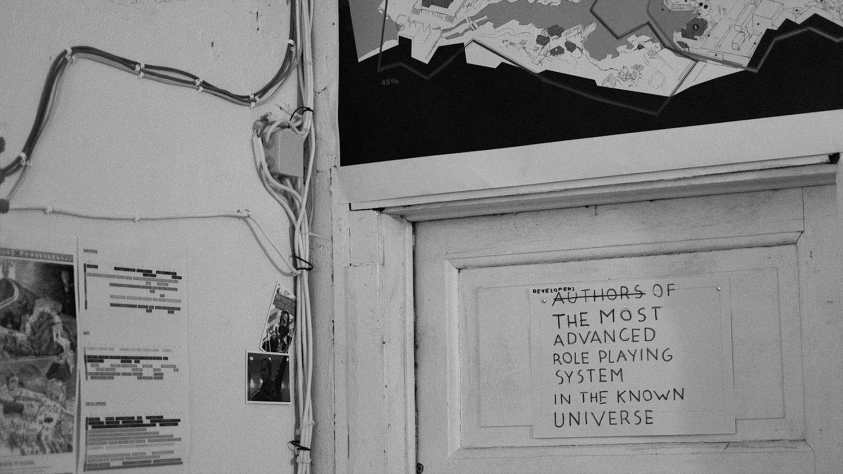 Та&amp;nbsp;самая надпись. Видимо, она перенесла не&amp;nbsp;одну итерацию.