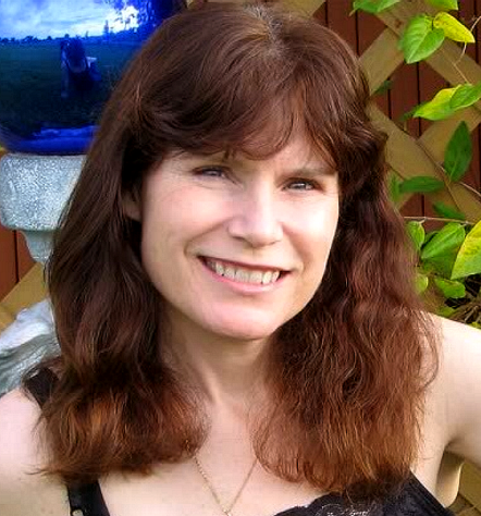 Кристи Голден