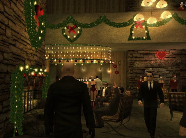 помещения украшены по-новогоднему, 