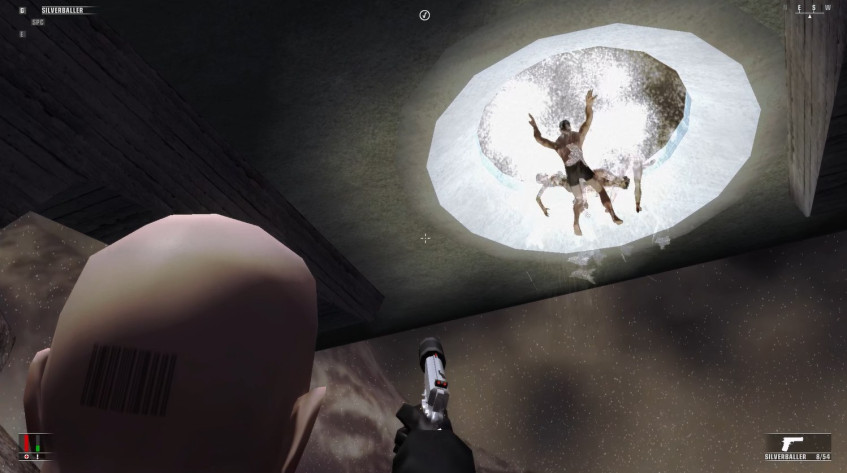 И да, этот бассейн можно прострелить снизу. Интересно, из какого говна сделано его стекло, и почему вся конструкция все ещё держится. На технику безопасности тут положен болт.