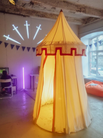 Вот, подлечитесь, если притомились.