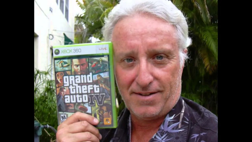 Купил диск и радуется.&amp;nbsp;