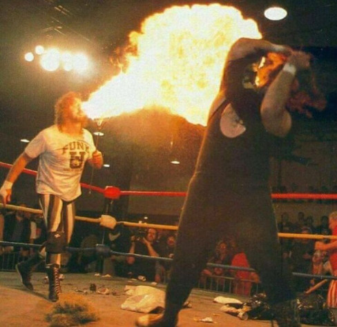 Рестлеры сами признают, что рестлинг&amp;nbsp;— это сценаризированное шоу, где исходы матчей заранее известны, но&amp;nbsp;подчеркивают реальность физических действий, риска и&amp;nbsp;атлетизма.