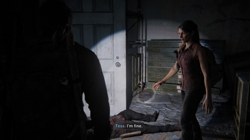 Момент спустя несколько секунд после укуса. Тесс решила скрыть свой недуг.