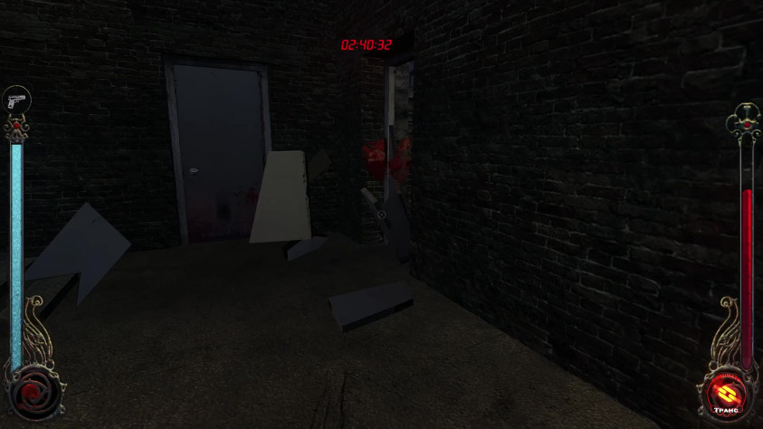 В щепки дверь