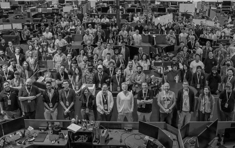 Групповое фото студии в наши дни