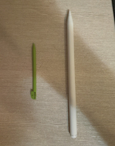 Твой стилус и&amp;nbsp;стилус парня, который ей&amp;nbsp;просто друг