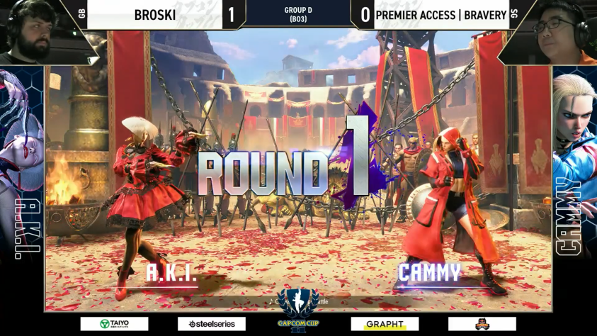Broski - игрок с левой стороны. Он считается довольно сильным кибератлетом, однако не тем человеком который способен выиграть турнир мирового уровня, поэтому его основное занятие - стримы и youtube контент, в том числе и обучение игроков среднего уровня, и разбор их ошибок.