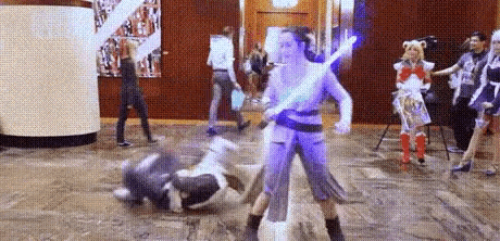 (GIF) Всё это время лучших другом избранной нежити был перекат.