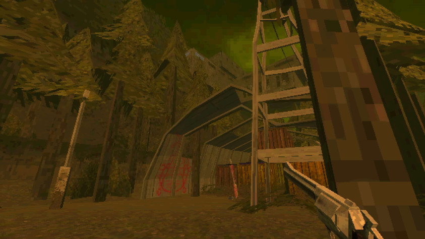 В&amp;nbsp;одной из&amp;nbsp;угловых комнат на&amp;nbsp;верхнем этаже горит свет. Похоже, территория только кажется заброшенной.