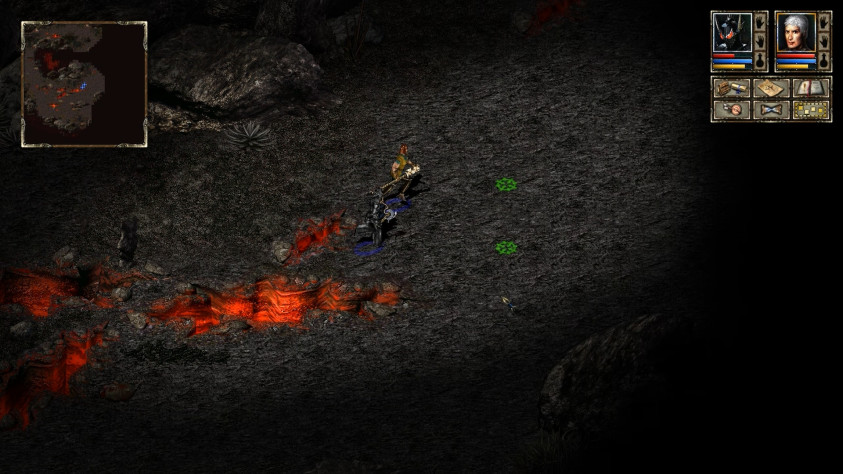 Первый заход в пещеру: случайный. Тут никого нет.