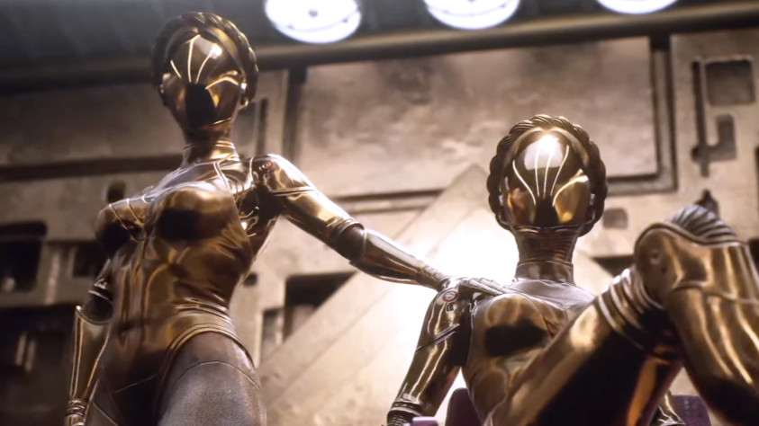 Да и вот этих двух девушек вроде бы тоже