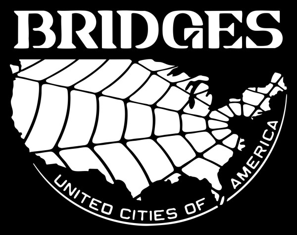 Сам логотип BRIDGES&amp;nbsp; - Америка, покрытая паутиной