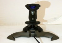 Mad Catz Cyborg V.1 Flight Stick: летаем эконом-классом