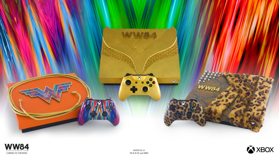 В честь «Чудо-женщины 1984» собрали три особых Xbox One X — золотую, волосатую и с плёткой