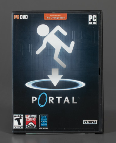 Portal (2007) — неожиданный хит, зачастую получавший гораздо больше внимания, чем все остальные игры из The Orange Box. Считается прорывом в головоломках.