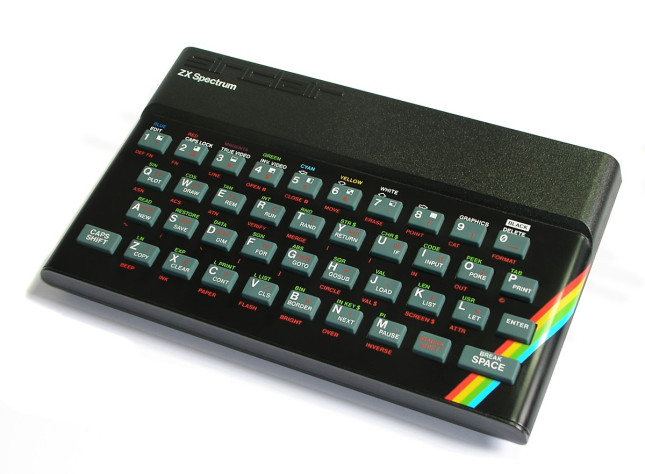 Оригинальный ZX Spectrum. С большой вероятностью в наших краях вы сталкивались с одним из множества отечественных клонов.