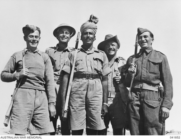Солдаты победивших союзных армий: польской, британской, индийской, австралийской и&amp;nbsp;чехословацкой