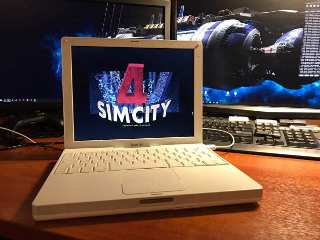 SimCity 4 вышедшая в 2003 году тоже идет вполне сносно, и мотивирует на доскональное знакомство с серией. Этим я точно займусь на Тошибах, когда дойдут запчасти, и я восстановлю их программную часть до заводского состояния.&amp;nbsp;
