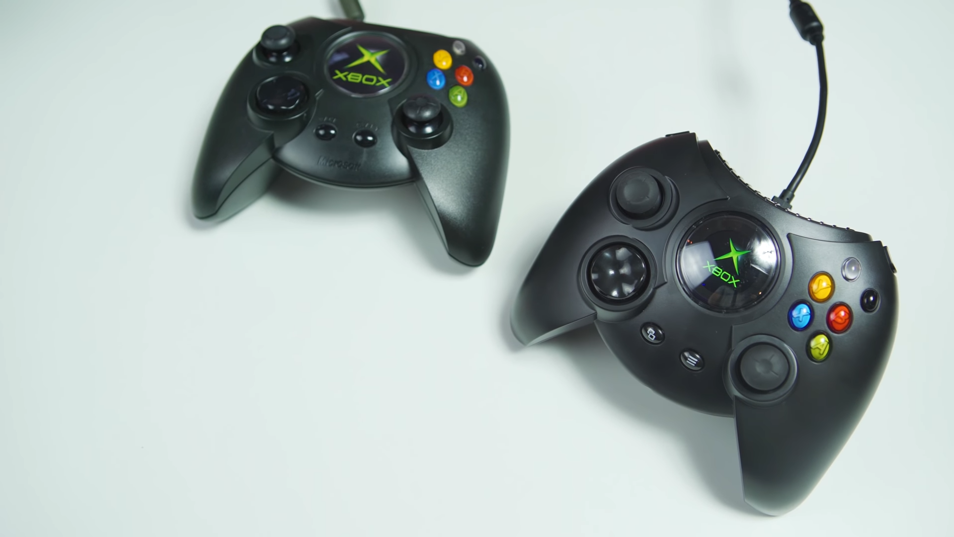 Xbox видит джойстик. Джойстик от Xbox 360. Xbox 360 джойстик от 5 вольт. Реплика геймпад. Геймпад Xbox 360 кнопки название.