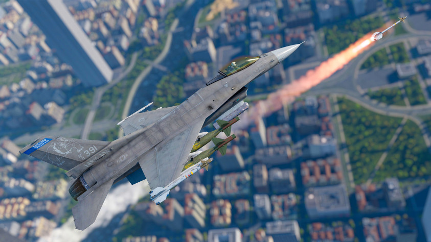 F-16C.