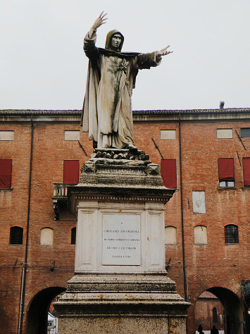 В наше время идеи Джироламо всё так же имеют популярность, и ему даже ставят памятники, вот к примеру Феррарский.