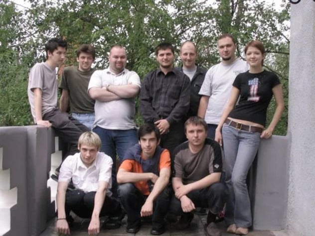 Сотрудники&amp;nbsp;«МиСТ Ленд — Юг» летом 2004 года.