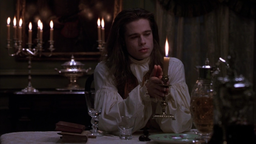 «Интервью с вампиром» (1994 г.) — фильм режиссёра Нила Джордана. В центре сюжета — Луи де Пон дю Лак (роль исполнил Брэд Питт), обращённый в 1791 году в вампира и решивший через двести лет рассказать одному репортёру историю своей жизни.