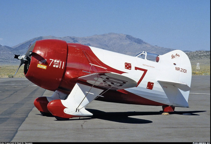 Реальное фото самолета модели Gee Bee R-1