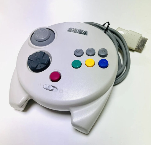 А&amp;nbsp;так выглядел новый геймпад Sega Saturn 3D Controller. Ничего не&amp;nbsp;напоминает?