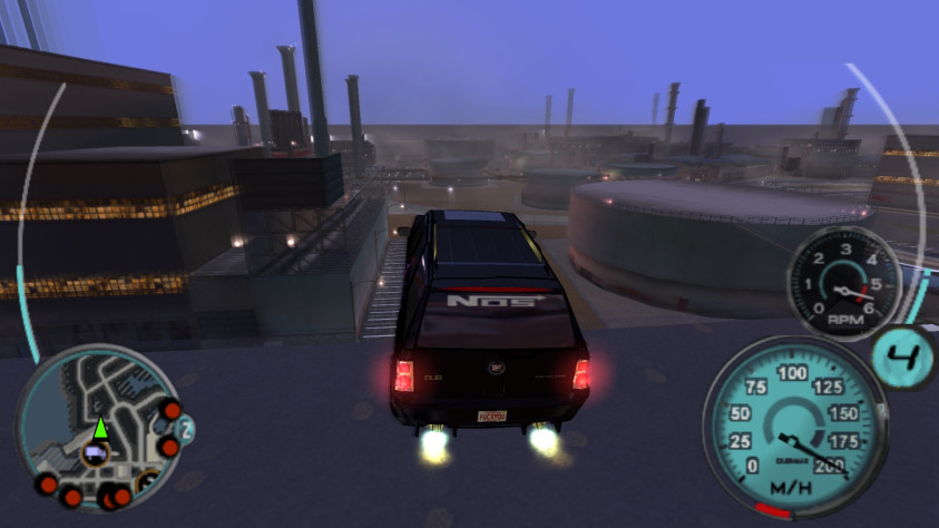 Далеко не самый большой прыжок Midnight Club 3. Кстатии, обратите внимание на гос. номер. Во-первых, можно выбрать оформление номера любого штата США, причем любого временного периода. Во-вторых, символы на номере можно выбрать самому, и никаких табу, в отличие от современных гонок, там нет.