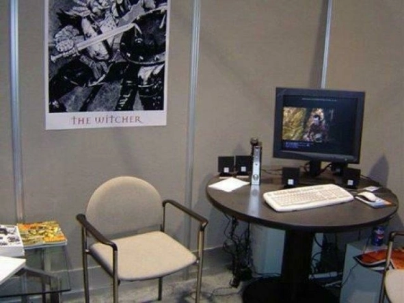 Стенд игры на E3 2004